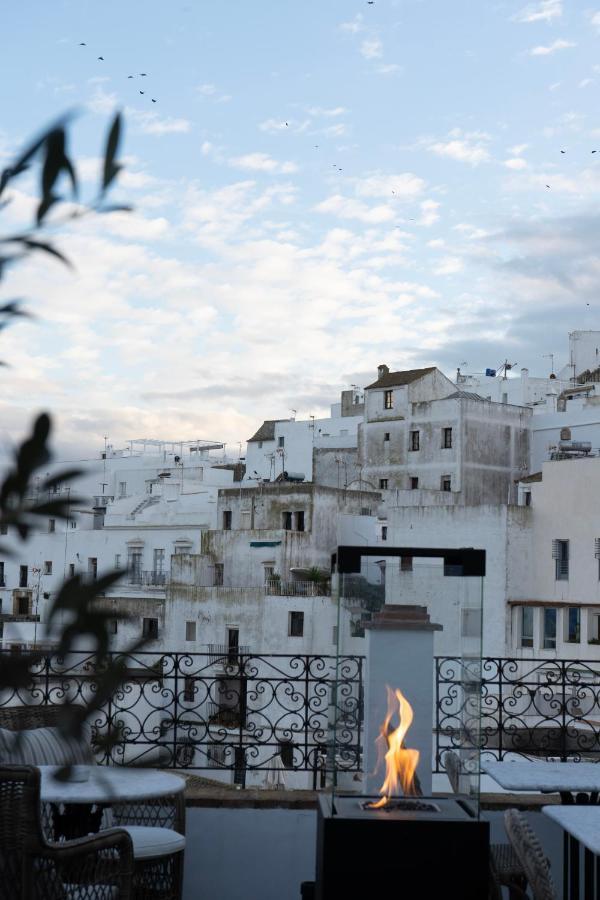 Hotel Plaza 18 - Grupo Califa Vejer de la Frontera Εξωτερικό φωτογραφία